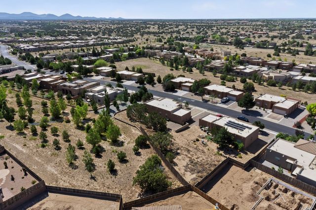 41 Bosquecillo, Santa Fe, NM 87508