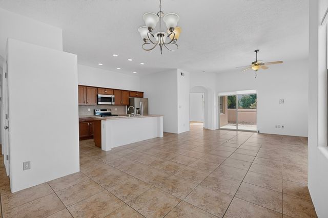 41 Bosquecillo, Santa Fe, NM 87508