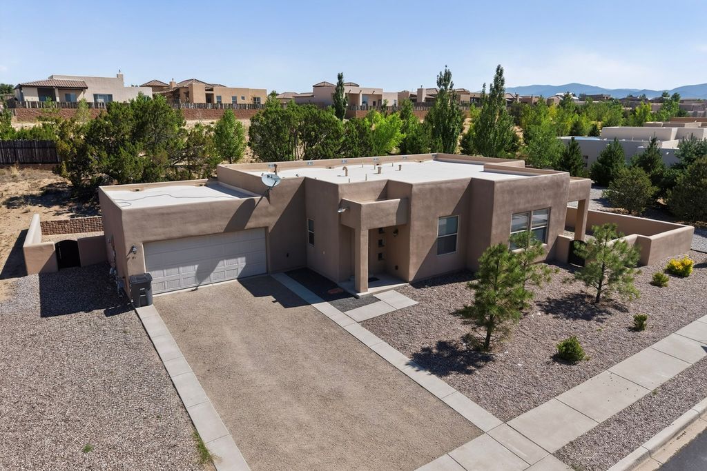 41 Bosquecillo, Santa Fe, NM 87508