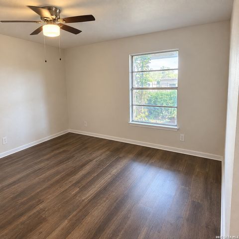 4806 WYCLIFF DR, San Antonio, TX 78220