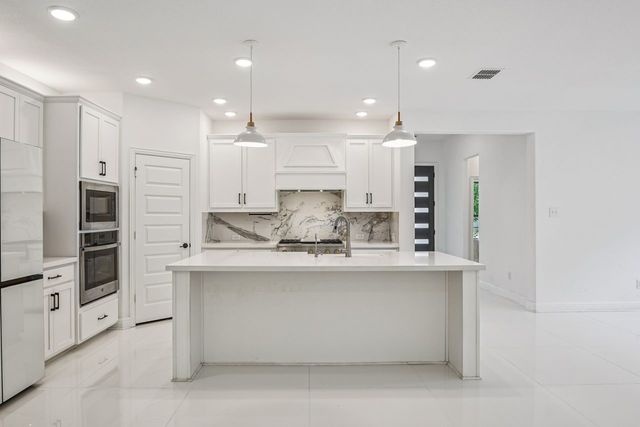 329 Magnolia Street, Oak Point, TX 75068