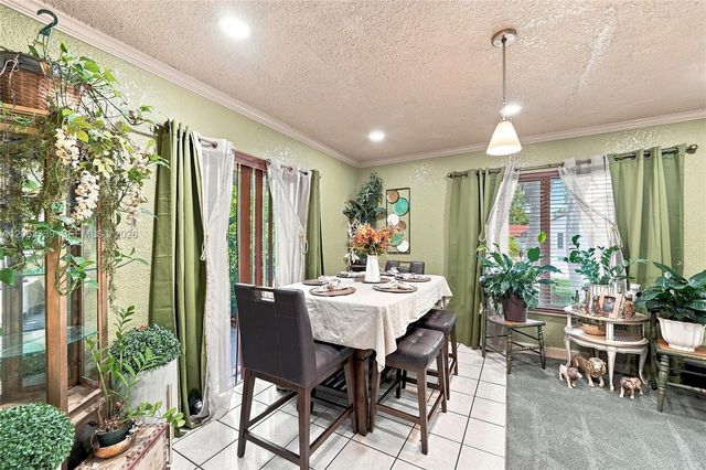 266 SW 7th Ct, Deerfield Beach, FL 33441