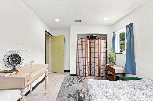 266 SW 7th Ct, Deerfield Beach, FL 33441