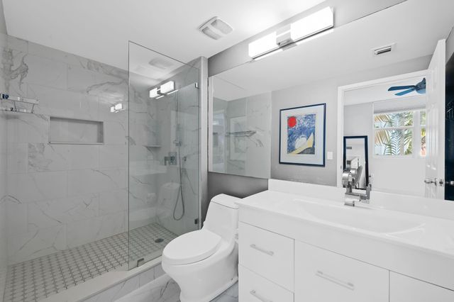 2421 NE 65th Street 313, Fort Lauderdale, FL 33308