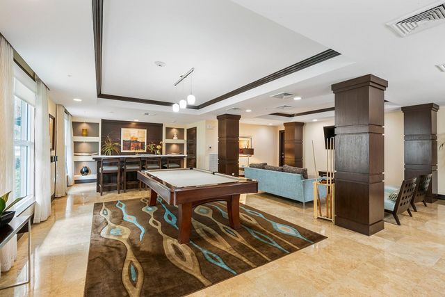 2421 NE 65th Street 313, Fort Lauderdale, FL 33308