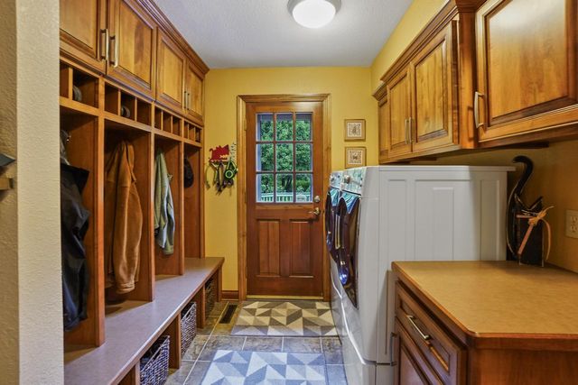 171 Birch ROAD, Delafield, WI 53018
