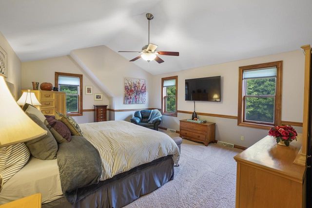 171 Birch ROAD, Delafield, WI 53018
