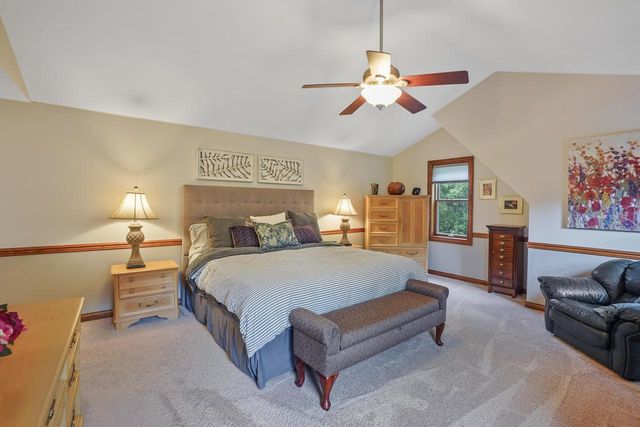 171 Birch ROAD, Delafield, WI 53018