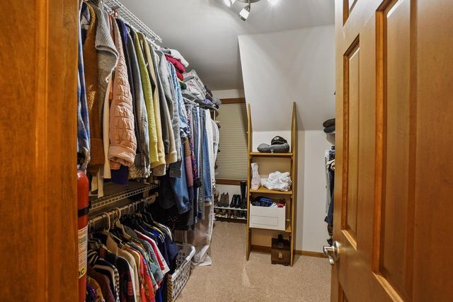 171 Birch ROAD, Delafield, WI 53018
