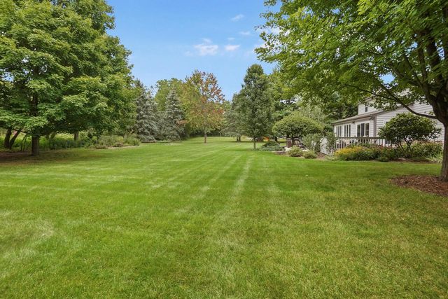 171 Birch ROAD, Delafield, WI 53018