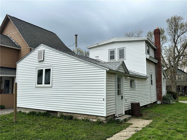 23 West High Street, Lockport City, NY 14094