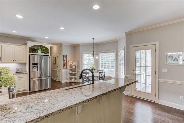 818 Oak Ridge Terrace, Loganville, GA 30052