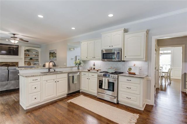 818 Oak Ridge Terrace, Loganville, GA 30052