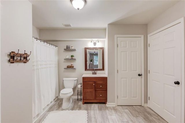 818 Oak Ridge Terrace, Loganville, GA 30052