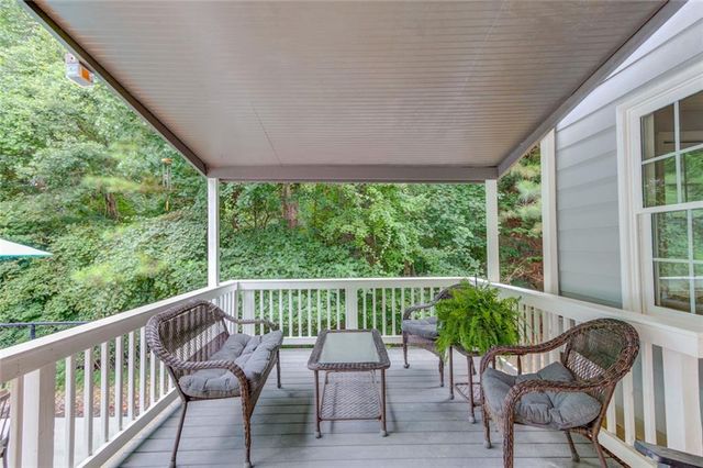 818 Oak Ridge Terrace, Loganville, GA 30052