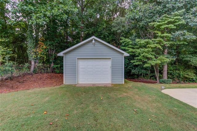 818 Oak Ridge Terrace, Loganville, GA 30052