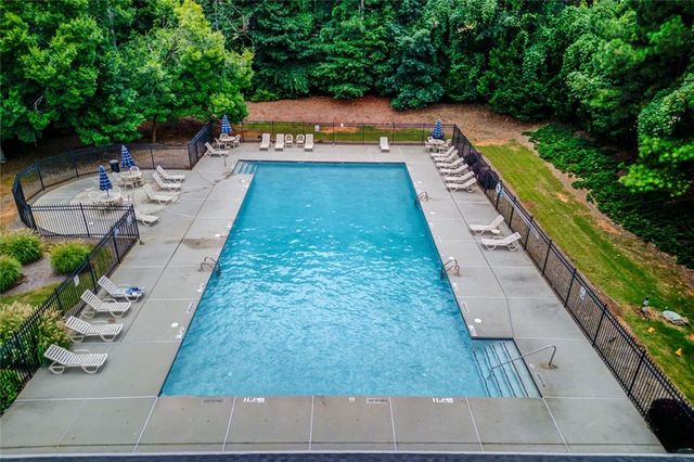 818 Oak Ridge Terrace, Loganville, GA 30052