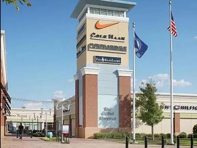 705 Brecklin Lane, Woodstock, GA 30188