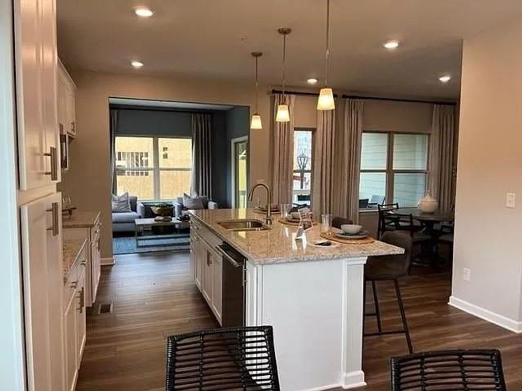 705 Brecklin Lane, Woodstock, GA 30188