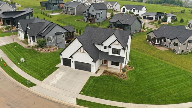 3153 Century Ridge Road NE, Rochester, MN 55906