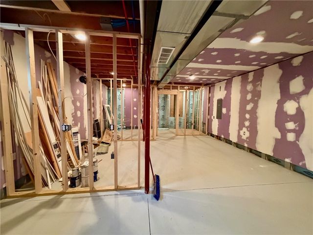 10 Lehigh Avenue, Manchester, NY 14504