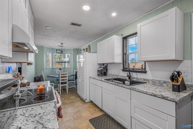 1622 County Road 564, Henagar, AL 35978