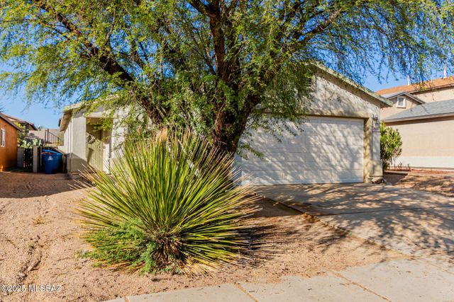 7374 S Messala Court, Tucson, AZ 85746