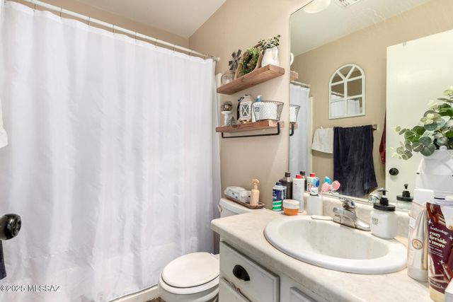 7374 S Messala Court, Tucson, AZ 85746