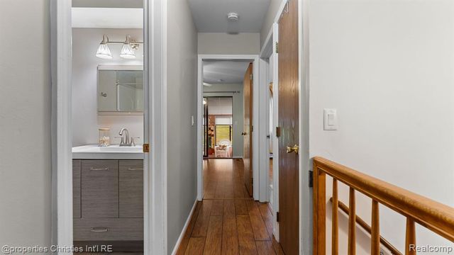 25106 Hamilton Court, South Lyon, IN 47178