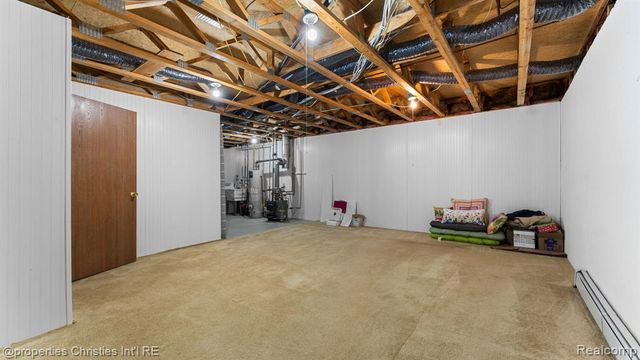 25106 Hamilton Court, South Lyon, IN 47178