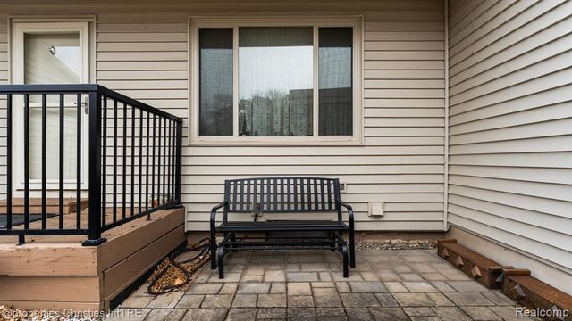 25106 Hamilton Court, South Lyon, IN 47178