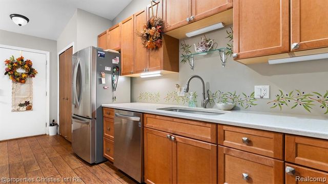 25106 Hamilton Court, South Lyon, IN 47178