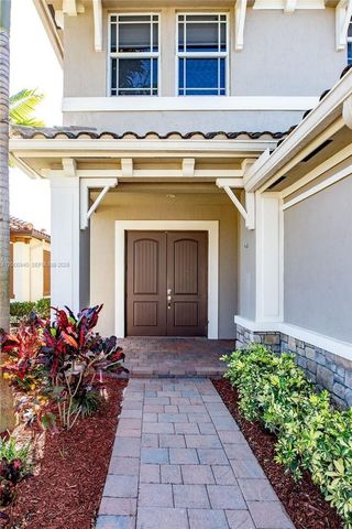 8630 Lakeside Bnd, Parkland, FL 33076