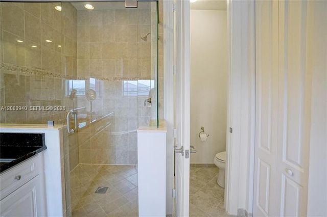8630 Lakeside Bnd, Parkland, FL 33076