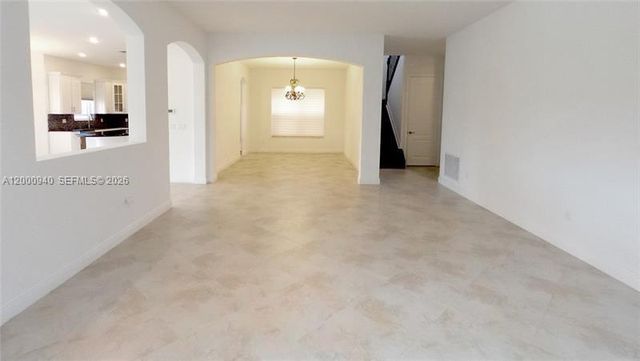 8630 Lakeside Bnd, Parkland, FL 33076