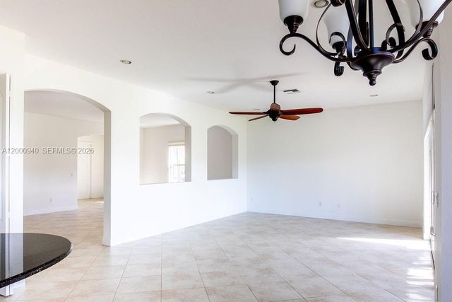 8630 Lakeside Bnd, Parkland, FL 33076