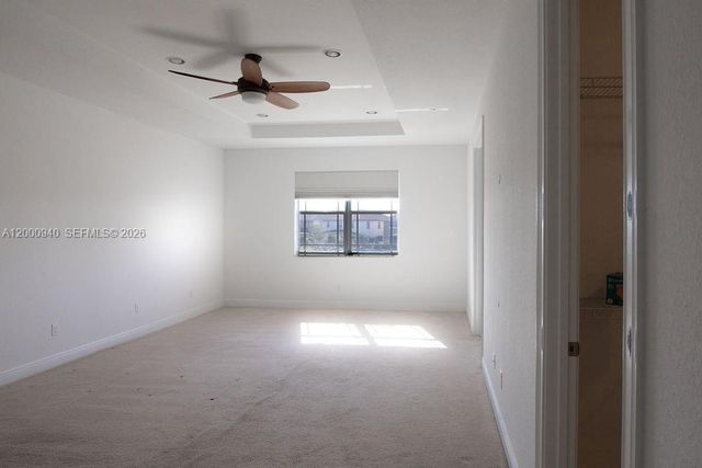8630 Lakeside Bnd, Parkland, FL 33076