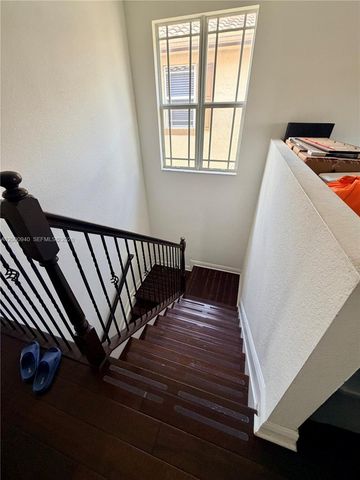 8630 Lakeside Bnd, Parkland, FL 33076