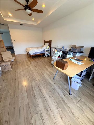8630 Lakeside Bnd, Parkland, FL 33076