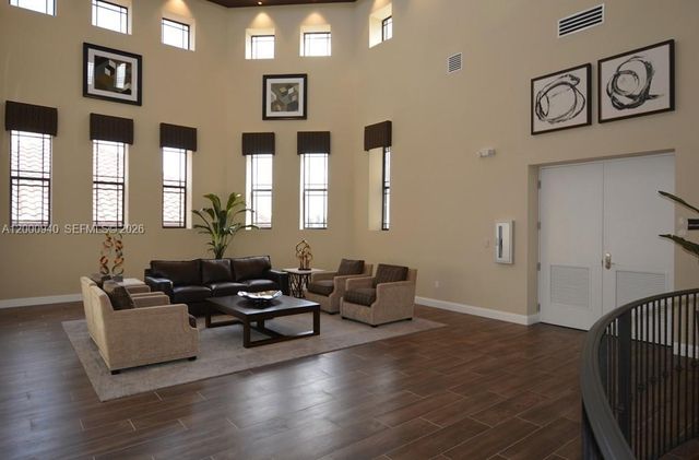 8630 Lakeside Bnd, Parkland, FL 33076