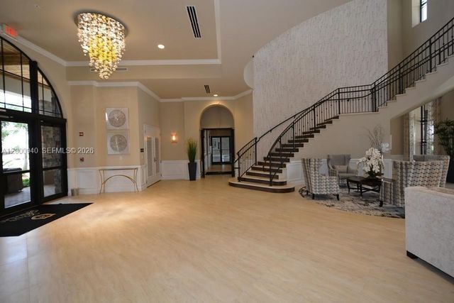 8630 Lakeside Bnd, Parkland, FL 33076