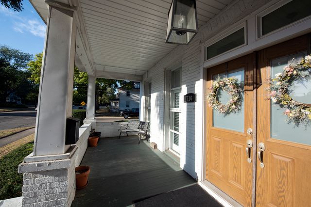 716 Locust Street, Sterling, IL 61081