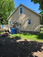 1843 Walker Street, Des Moines, IA 50316