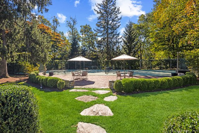 469 Brookside Road, New Canaan, CT 06840