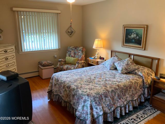 242 Harrington Drive N, Toms River, NJ 08757