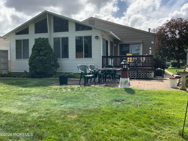 242 Harrington Drive N, Toms River, NJ 08757