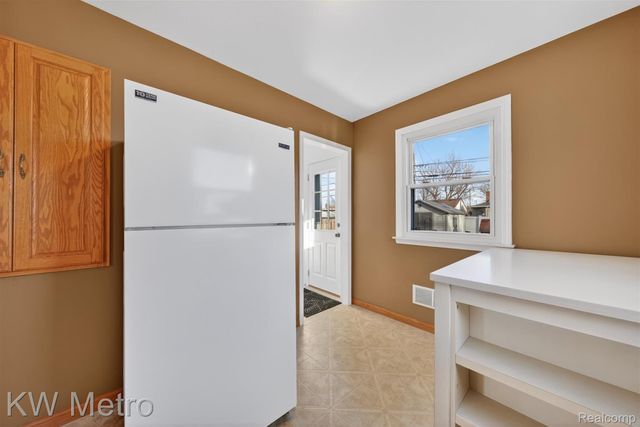 13236 Pullman Street, Southgate, MI 48195
