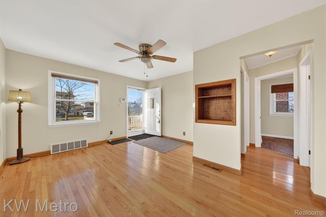 13236 Pullman Street, Southgate, MI 48195