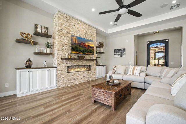 18032 W MONTEBELLO Avenue, Litchfield Park, AZ 85340