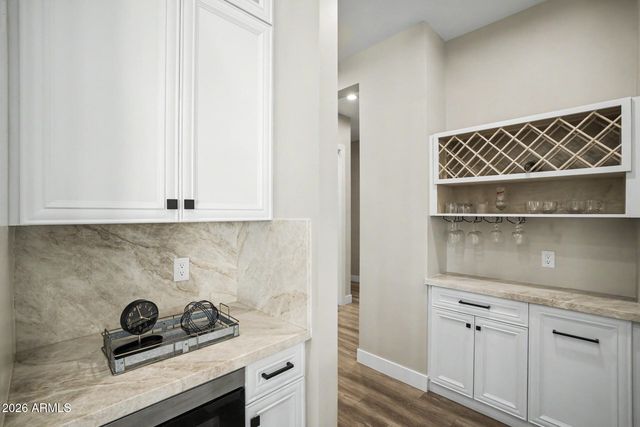 18032 W MONTEBELLO Avenue, Litchfield Park, AZ 85340